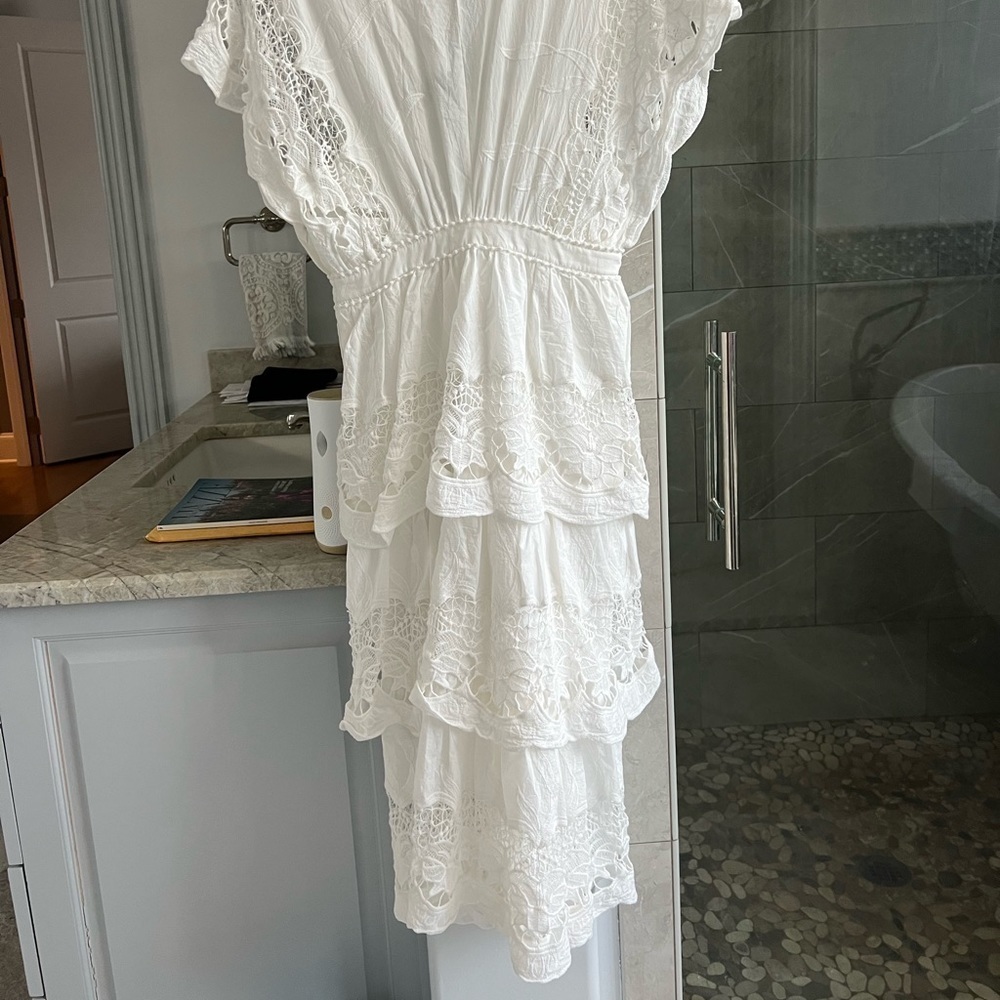 FARM RIO Off-White Richelieu Tiered Midi Lace Dress - Picture 12 of 16